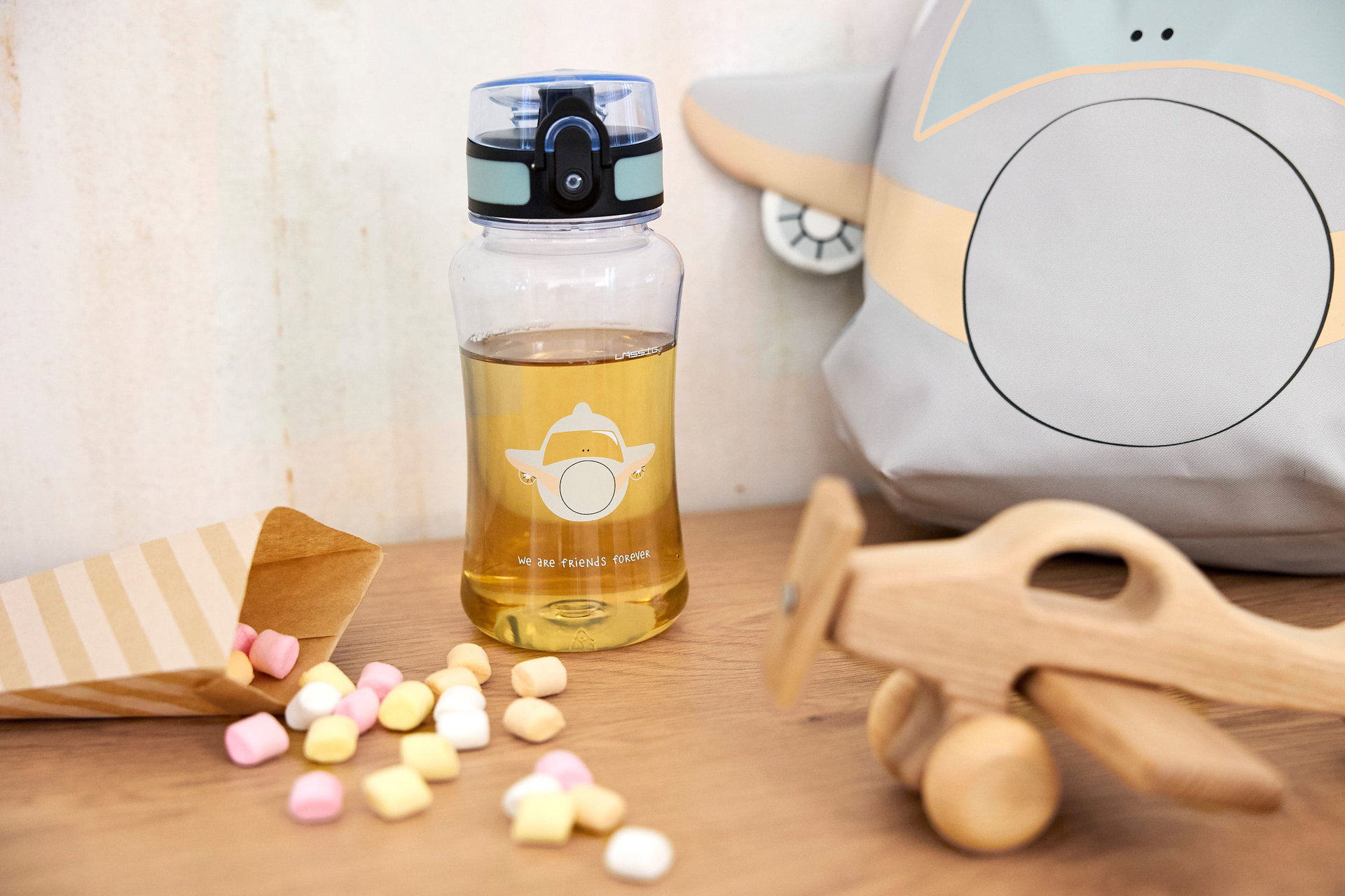 Bild 3 Tritan Kinder Trinkflasche 420 ml - Tiny Drivers, Flugzeug, Medikamente, Pille