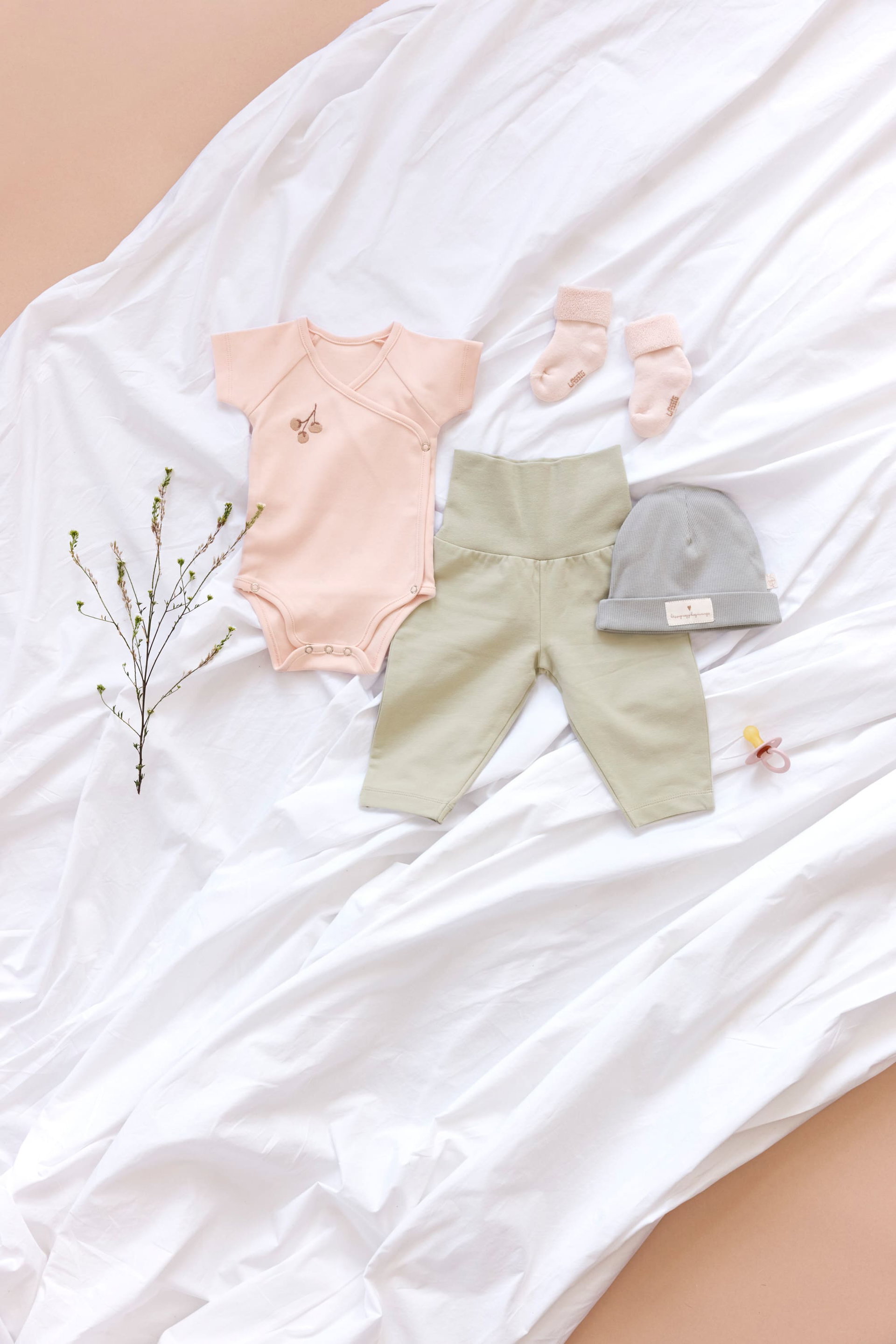 Babyset, Wickelbody, Babyhose, Babysocken, Babymütze