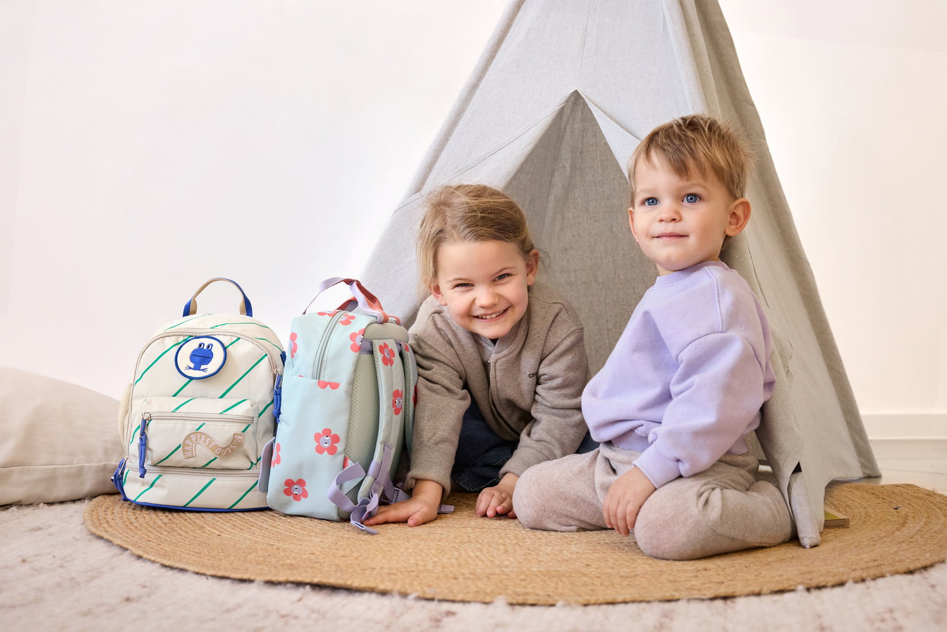 kids, backpacks, tote, tent, playroom
