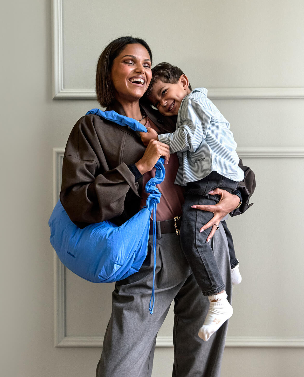 Slingbag, Blue sling, Carrying bag, Padded strap, Mother and child