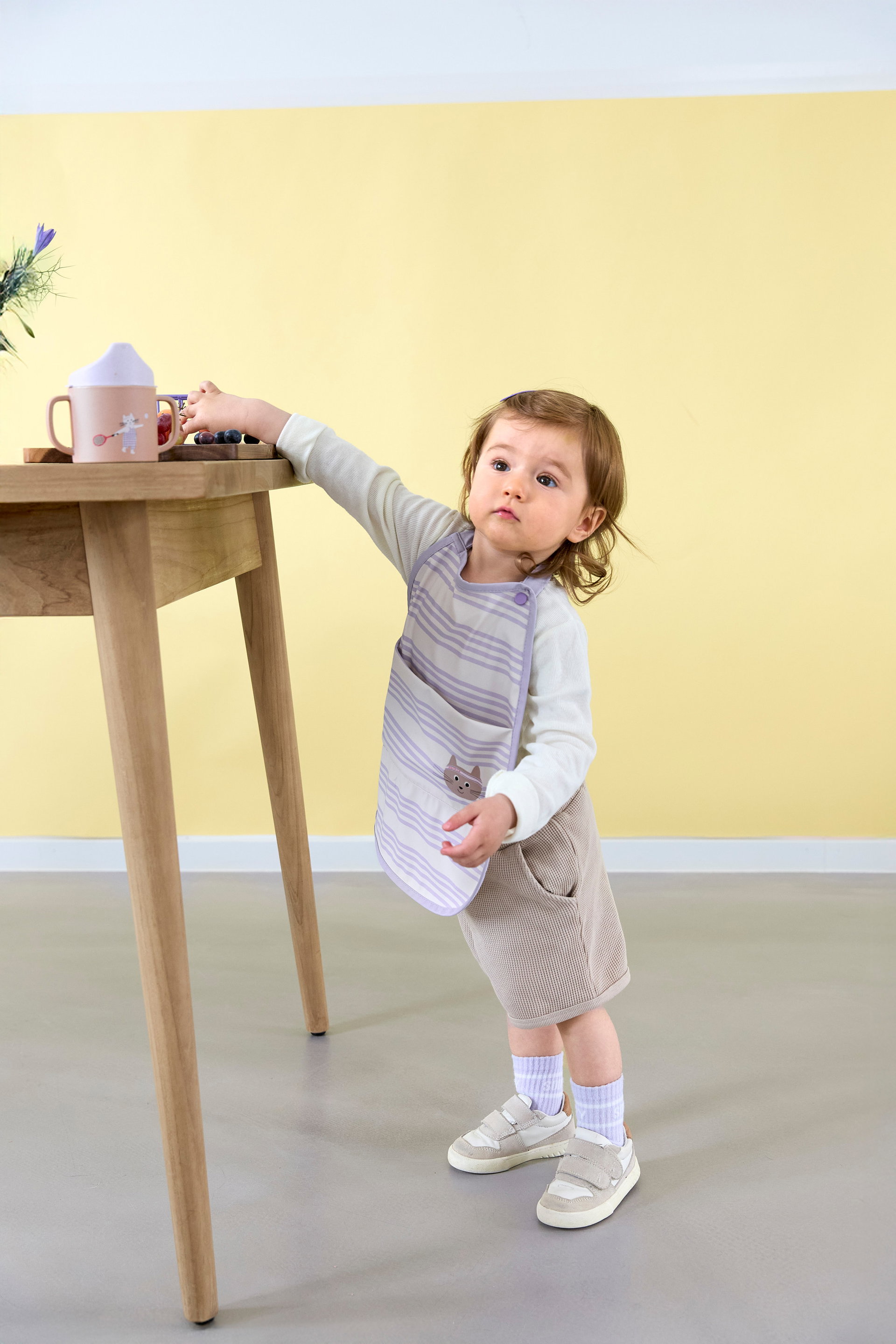 Moebel, Tabelle, Schreibtisch, Schuh, Esstisch