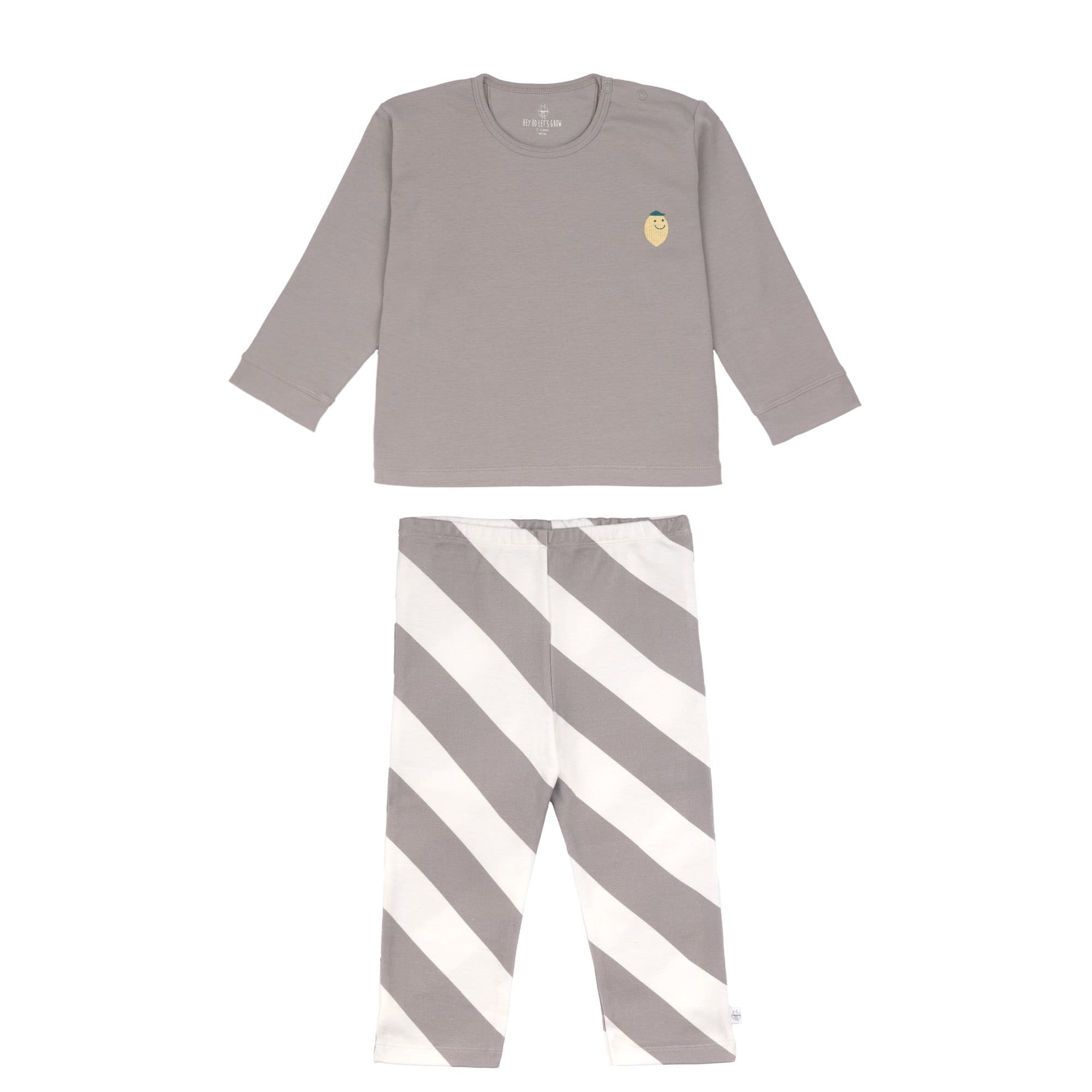 Bekleidung, Pyjama, T-shirt