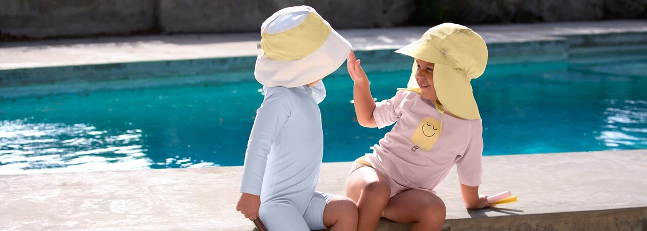 Kinderbadekleidung, Sonnenschutz, Hut, Badeanzug, Poolside