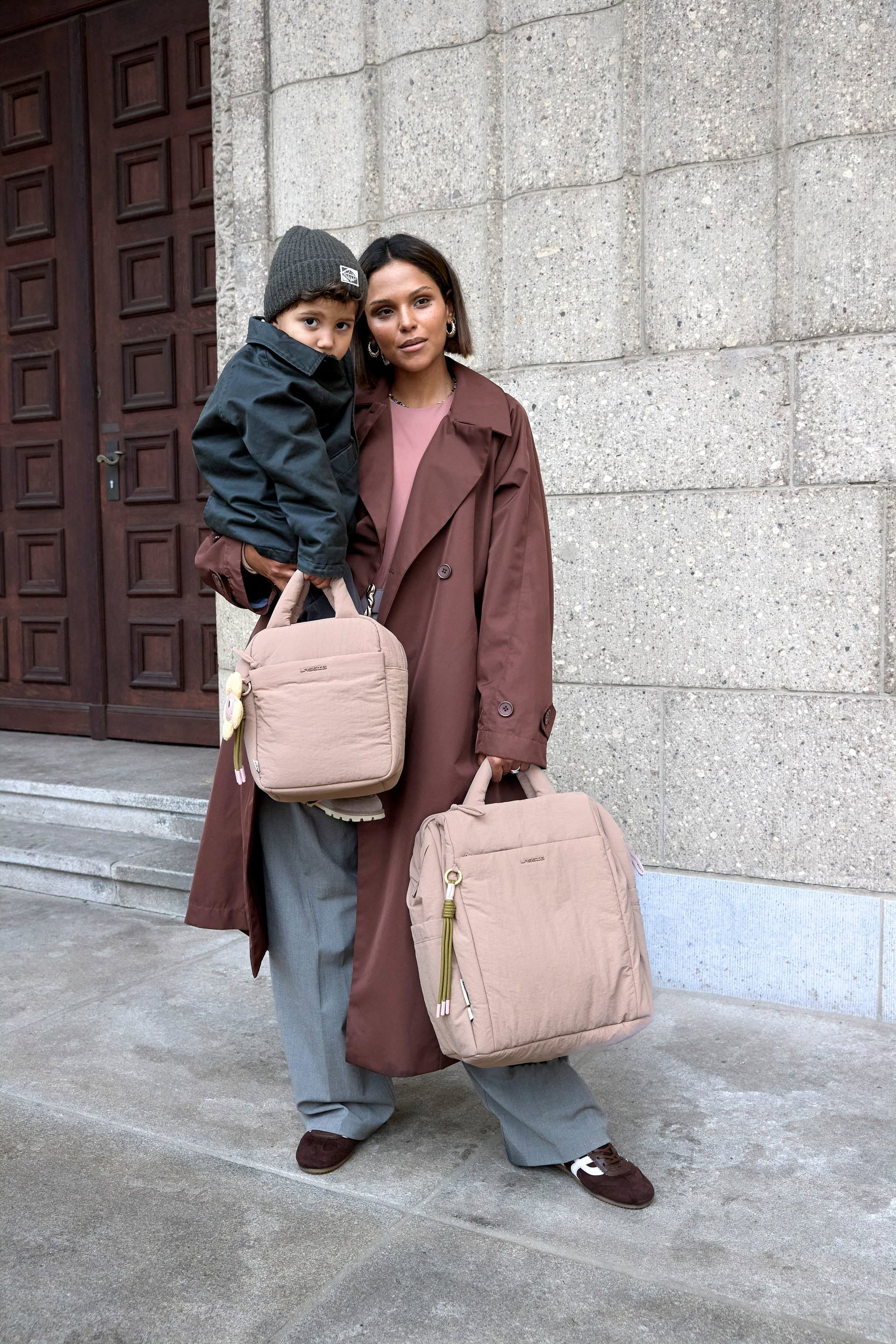 Mantel, Hosen, Jacke, Handtasche, Portrait