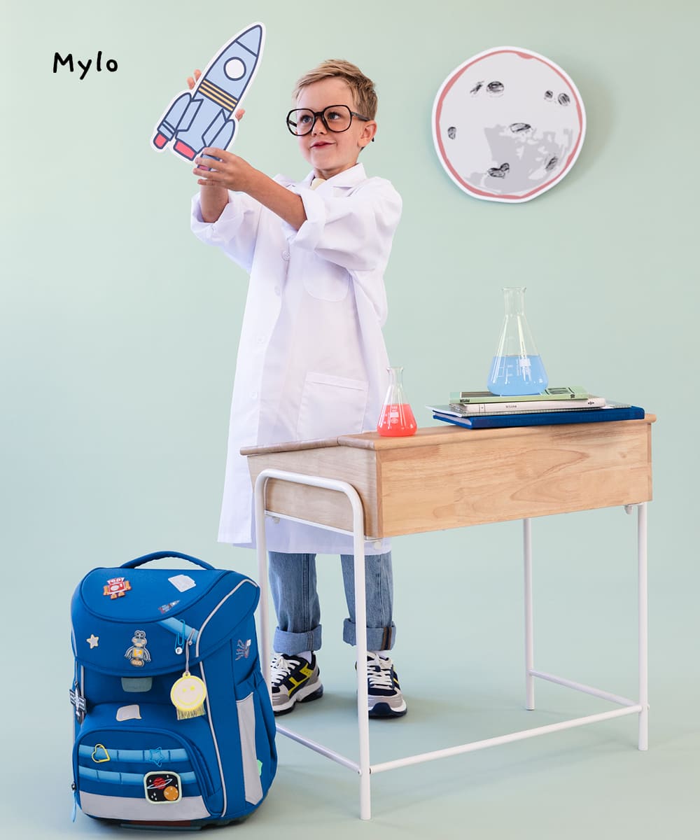 Schultasche, Rucksack, Schulbeginn, Labor-Attrappen, Kindergesichtetes Outfit