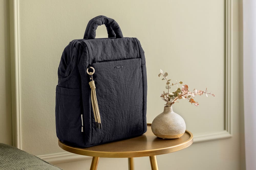 Rucksack, Reisegepäck, schwarz, Stoff, Vordertasche