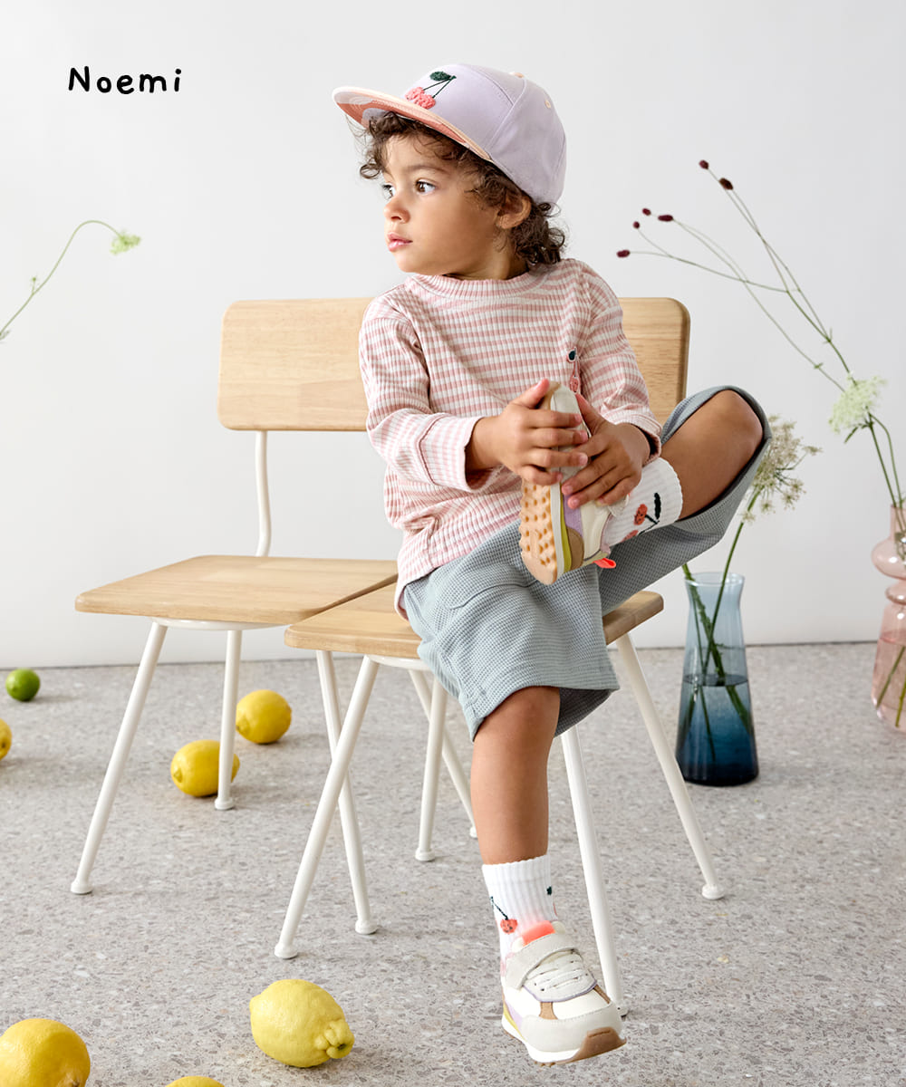 Kind, Kinderschuh, Kapuzencap, Hut, Hose