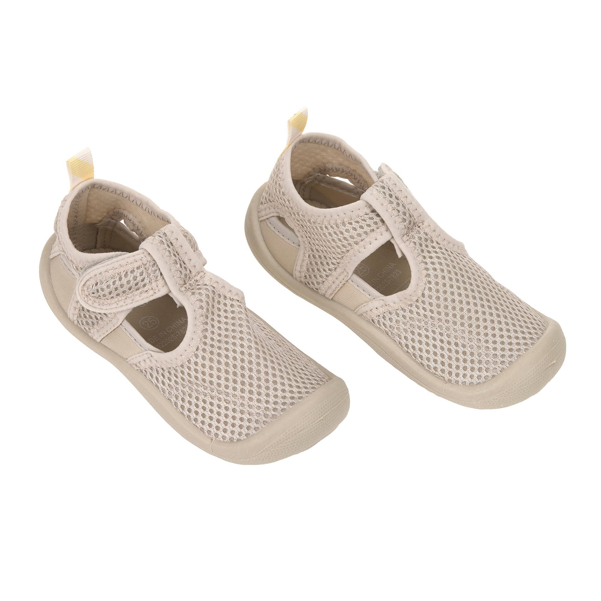 Bekleidung, Schuhwerk, Schuh, Sneaker, Bekleidung, Schuhwerk, Schuh, Sneaker, Sandale