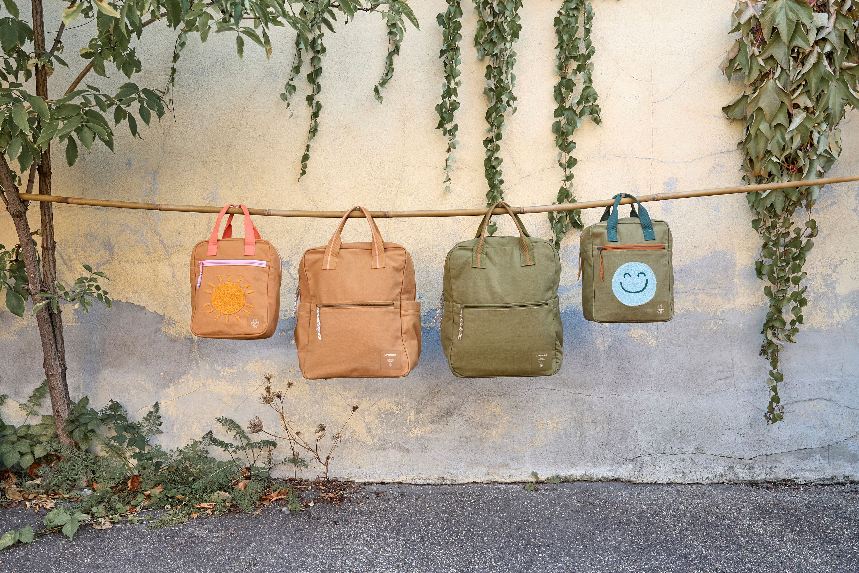 バッグ HUMANMADE SQUARE BACKPACK リュックサック HUMAN MADE SQUARE BACKPACK HUMAN MADE square