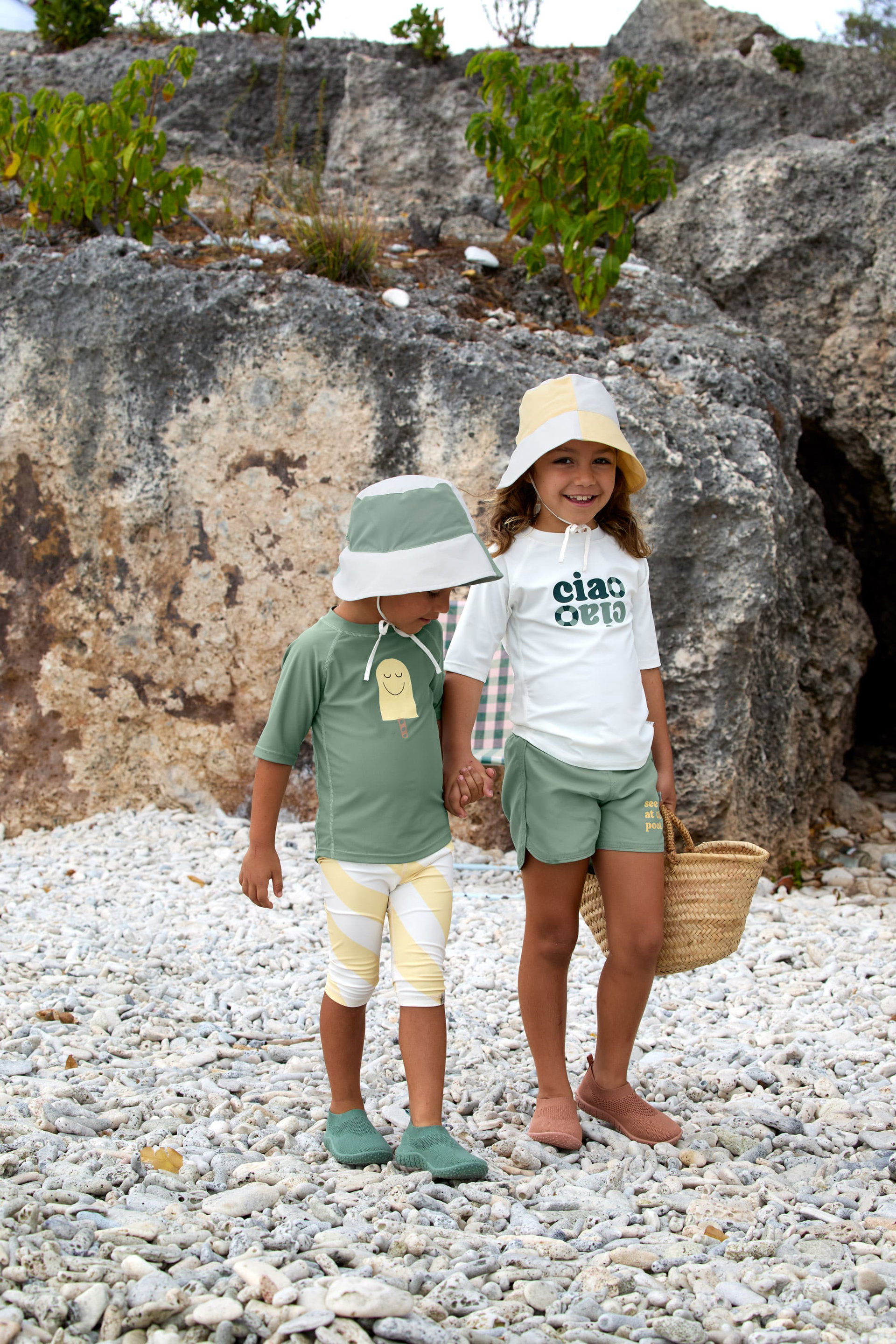 Kinder, Sommeroutfit, Hut, Grün, Streifen