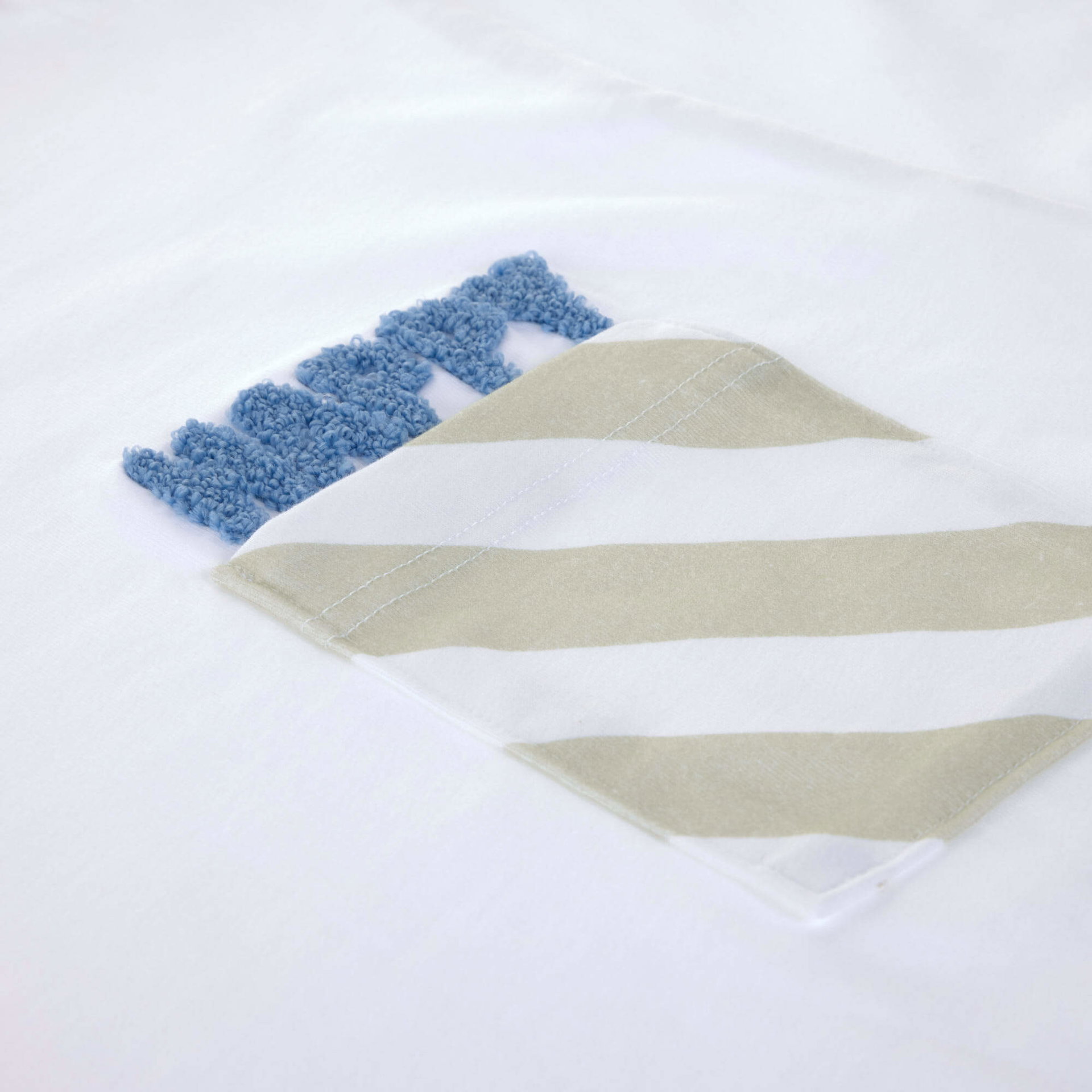 Bild 2 T-Shirt unisex GOTS (relaxed fit) - Little Gang, Happy Weiß